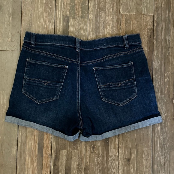 Denim shorts 🩵 - Picture 2 of 5